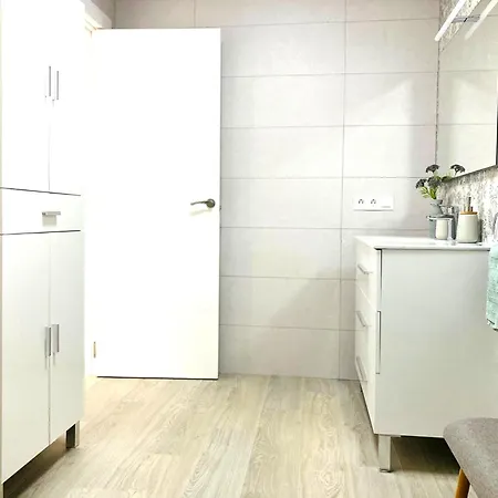 Apartment Entero Con Solarium En Sabinillas, Con Piscina Y Al Lado Del Puerto De La Duquesa